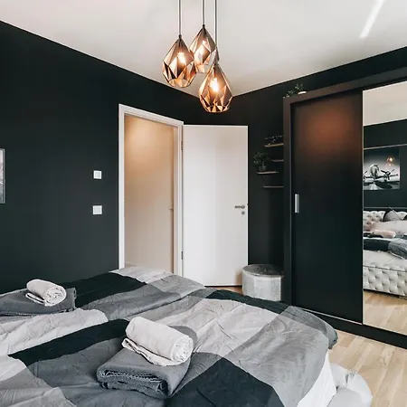 Apartment Stilvolle 4-Raumwohnung im Zentrum von Dresden *
