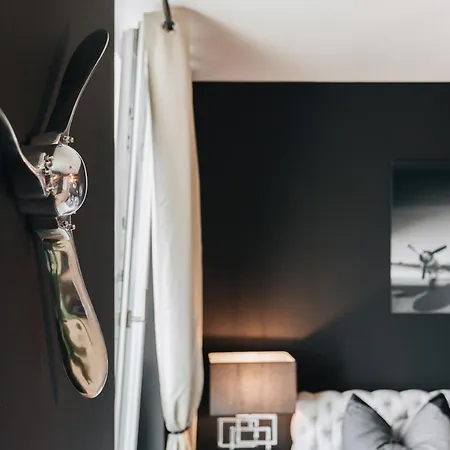 Apartment Stilvolle 4-Raumwohnung im Zentrum von Dresden *