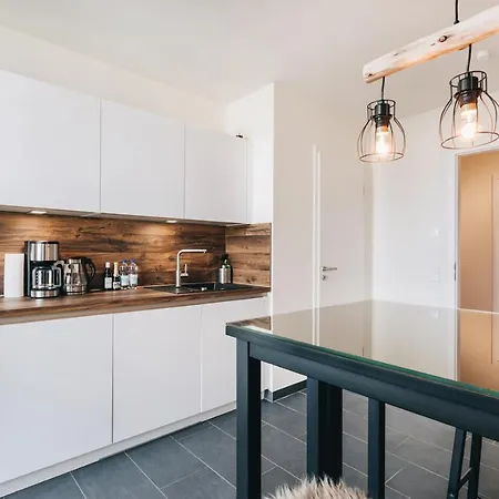 Stilvolle 4-Raumwohnung im Zentrum von Dresden Apartment *